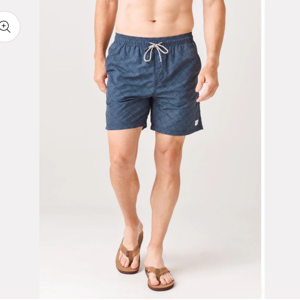 KATIN Men's Reverb Volley Swim Trunk Blue Lined Drawstring 5.5” Board Short Sm